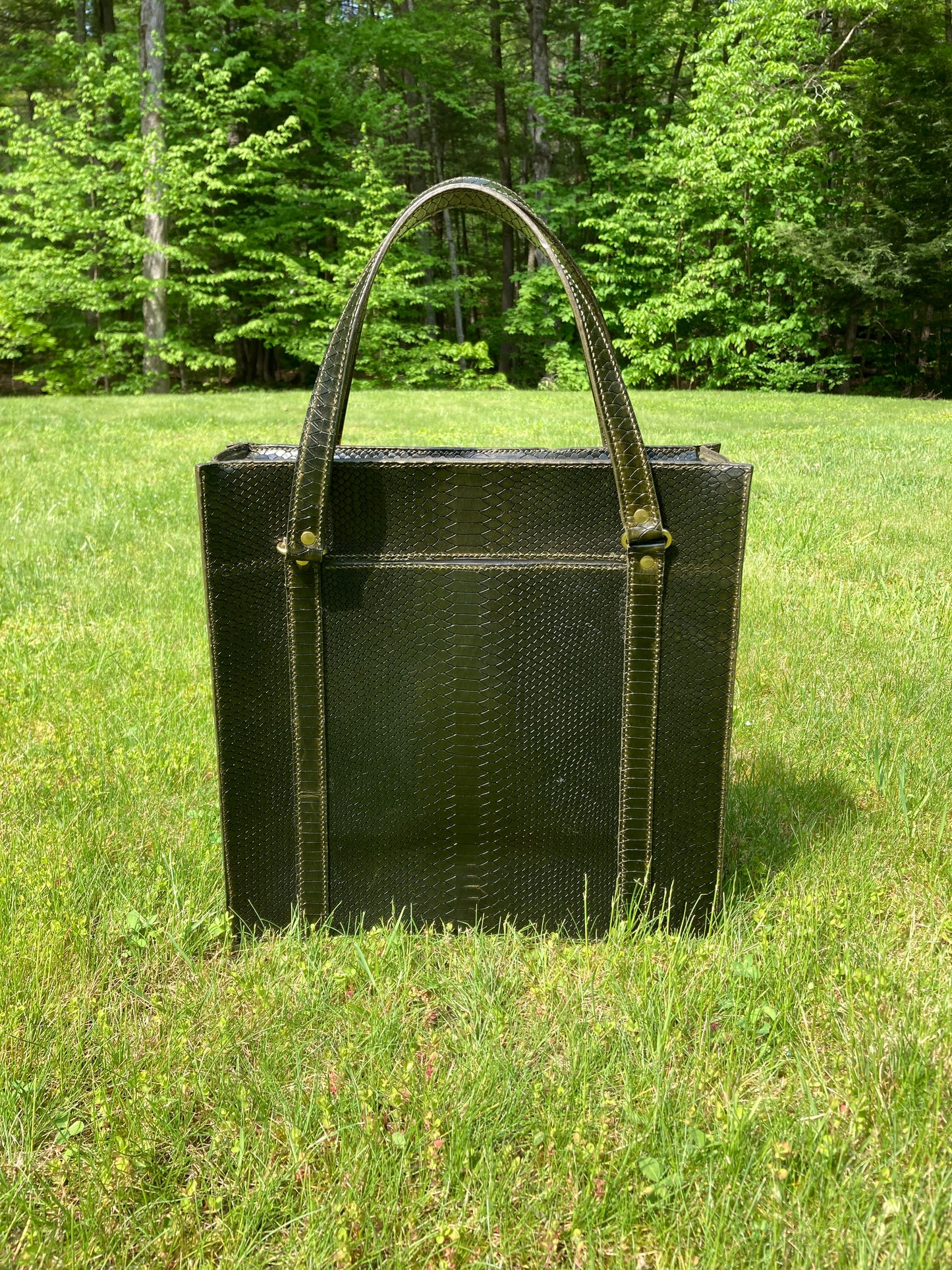 Metropolitan Tote in Emerald snake print