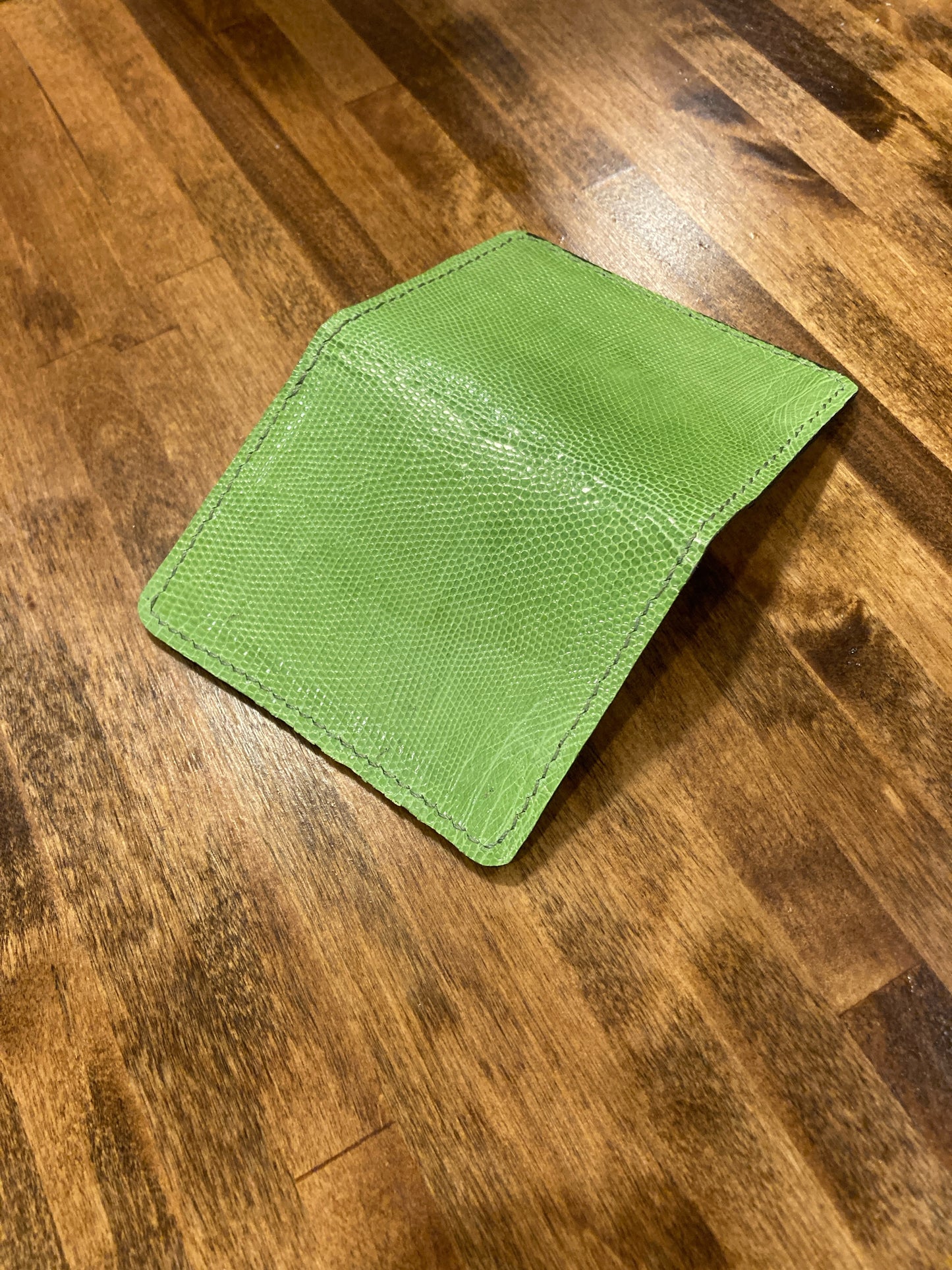 Minimalist leather card wallet