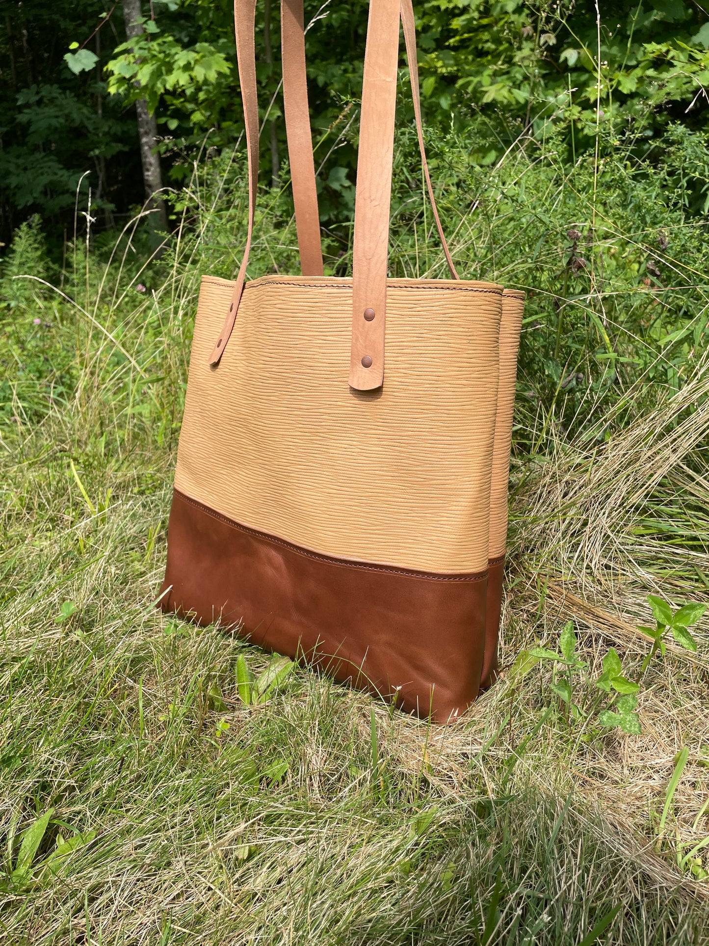 Two tone tote