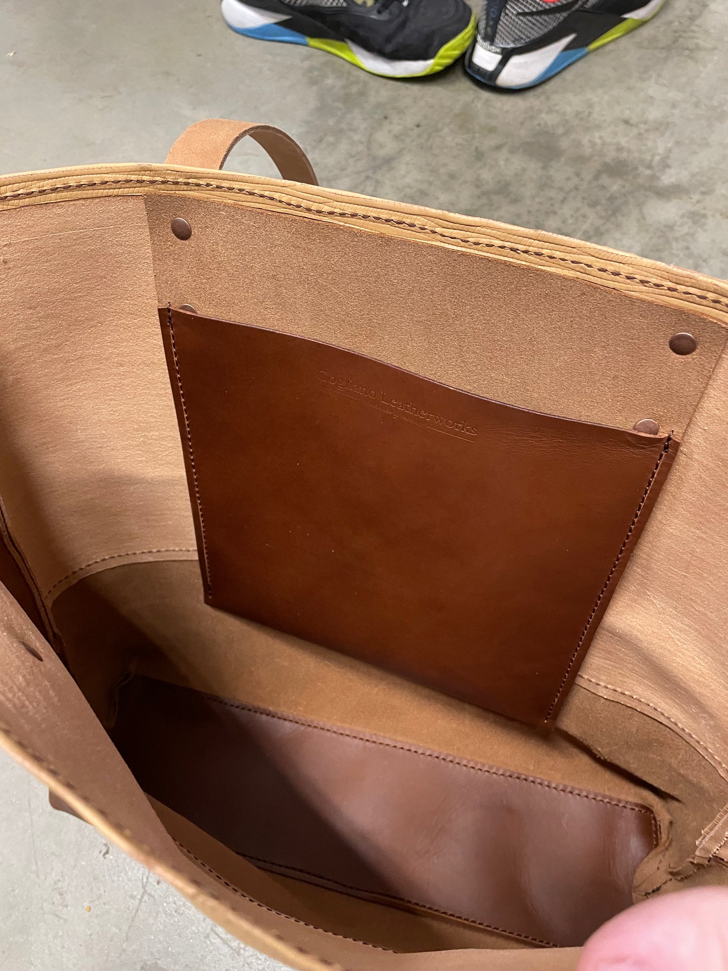 Two tone tote